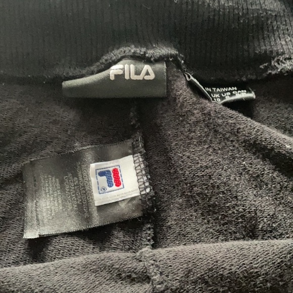 Fila Shorts - Picture 2 of 4